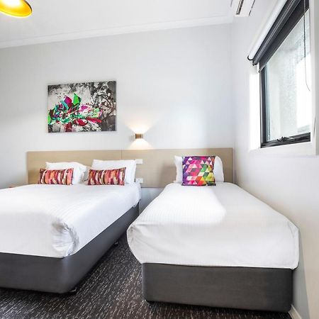 Nightcap At Ashley Hotel Braybrook Екстериор снимка