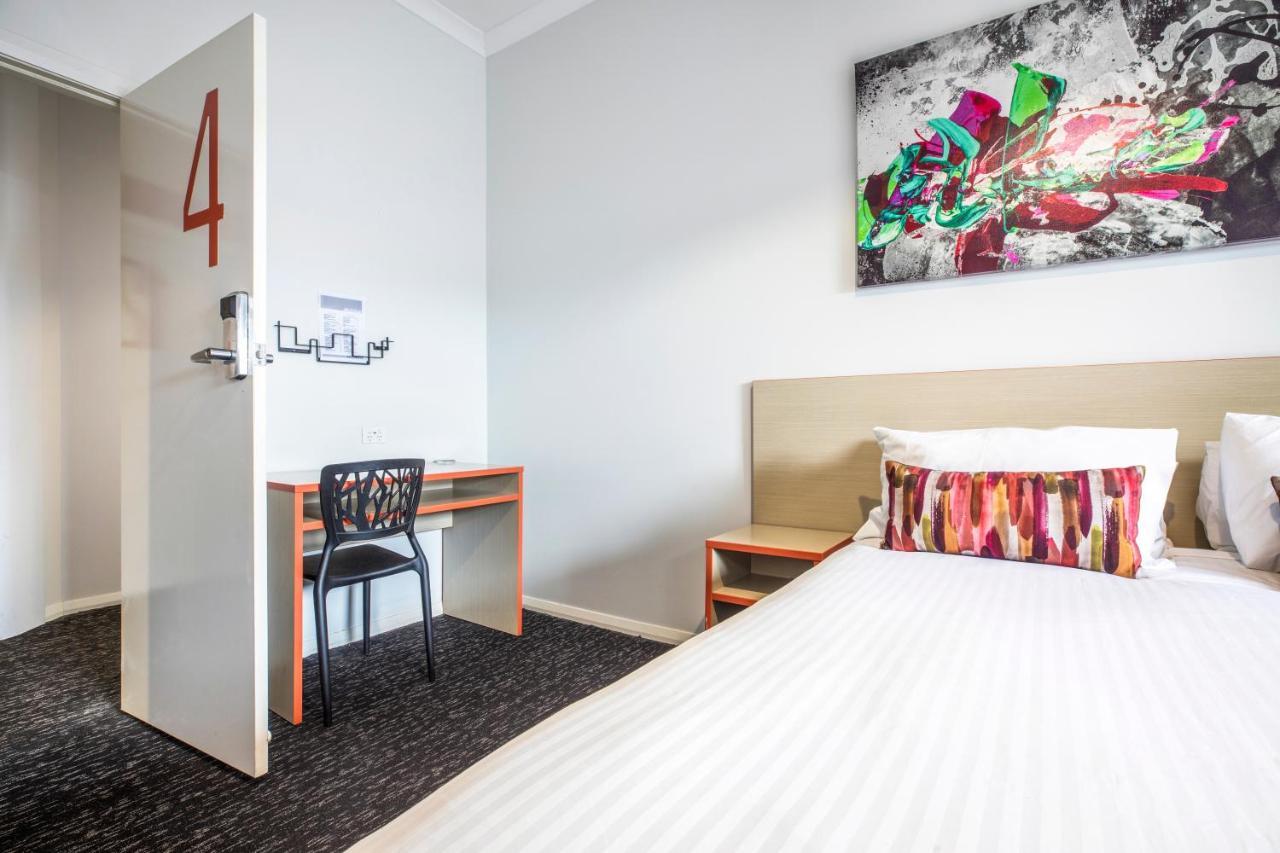 Nightcap At Ashley Hotel Braybrook Екстериор снимка