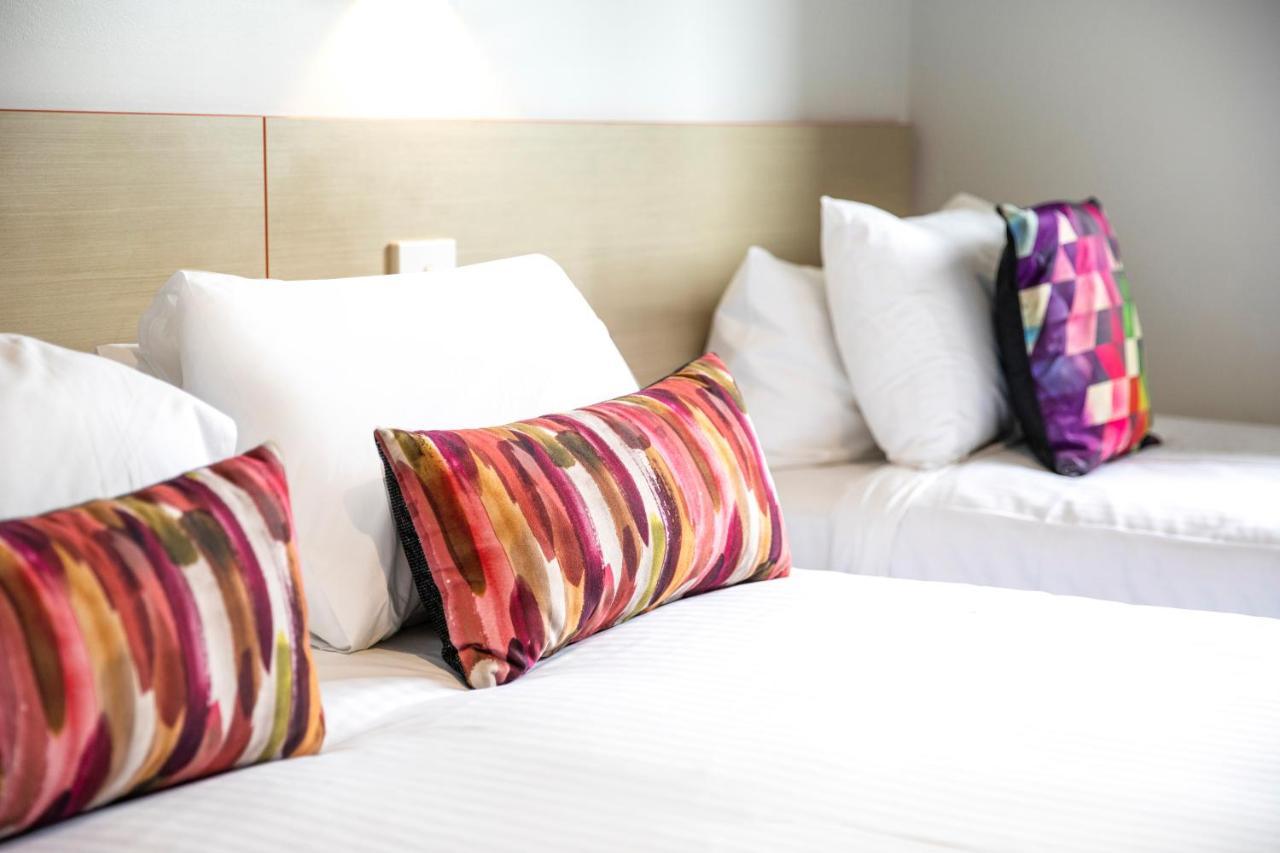 Nightcap At Ashley Hotel Braybrook Екстериор снимка