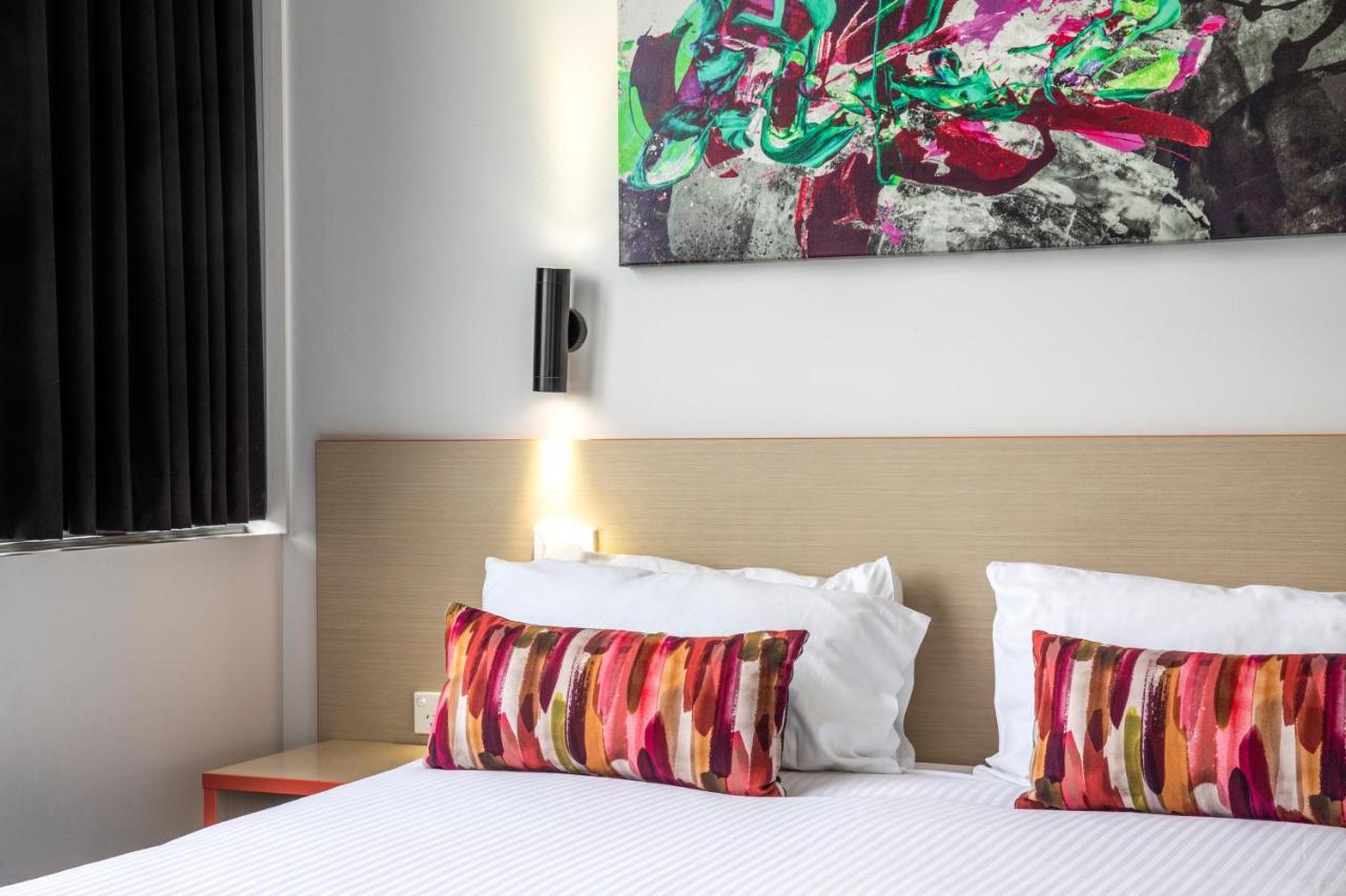 Nightcap At Ashley Hotel Braybrook Екстериор снимка