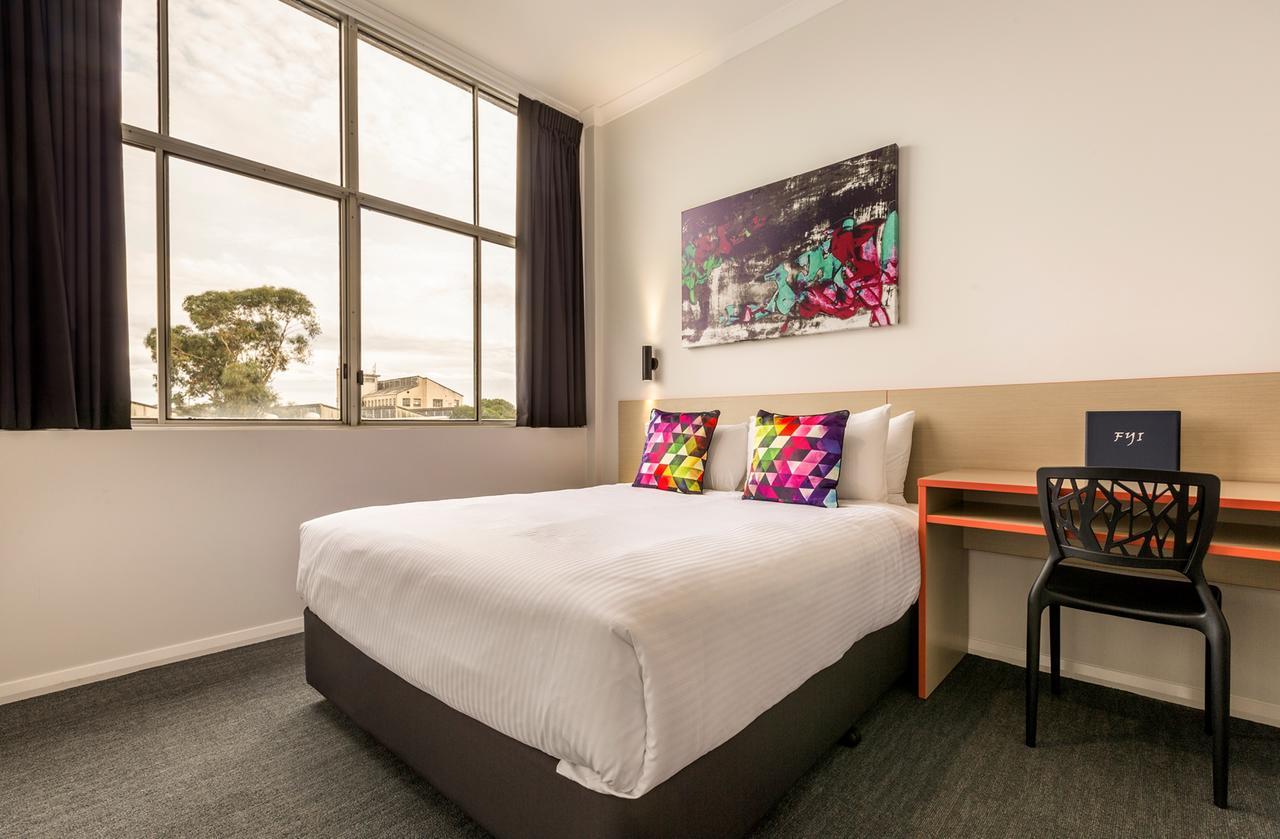 Nightcap At Ashley Hotel Braybrook Екстериор снимка