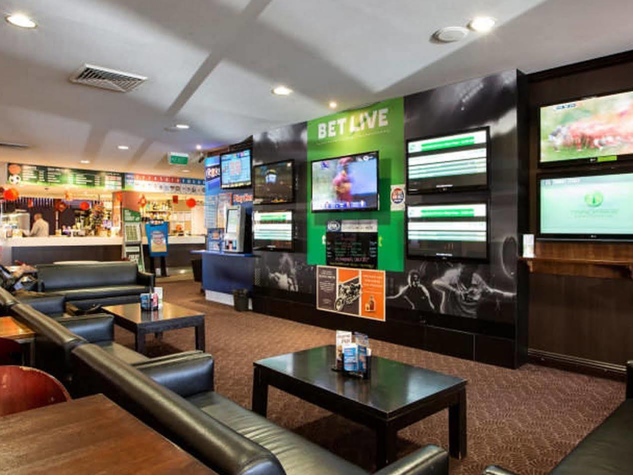 Nightcap At Ashley Hotel Braybrook Екстериор снимка